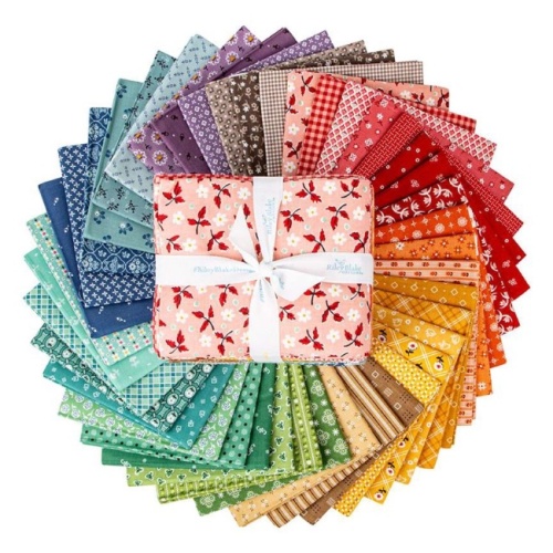 Lori Holt - Bee Bundle Limited Edition Fat Quarter Bundle - 42pcs